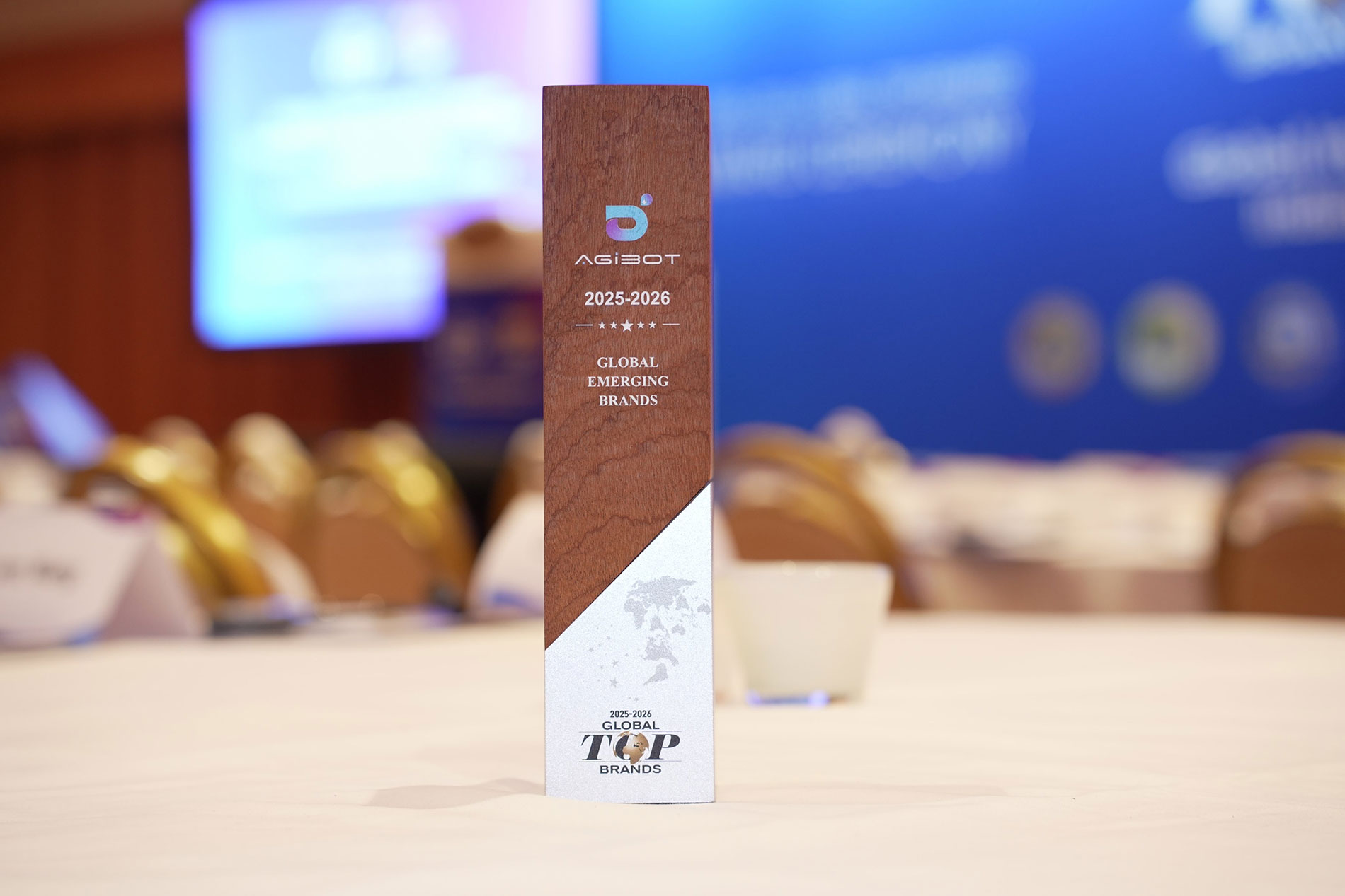 AGIBOT Shines at CES 2026, Sweeping Robotics Awards